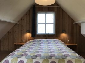 slaapkamer 2 persoons vakantiehuis Friesland Lauwersmeer