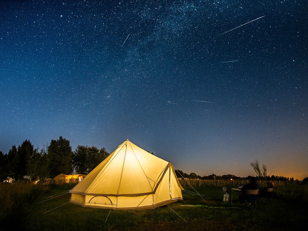 camping onder de sterrenhemel